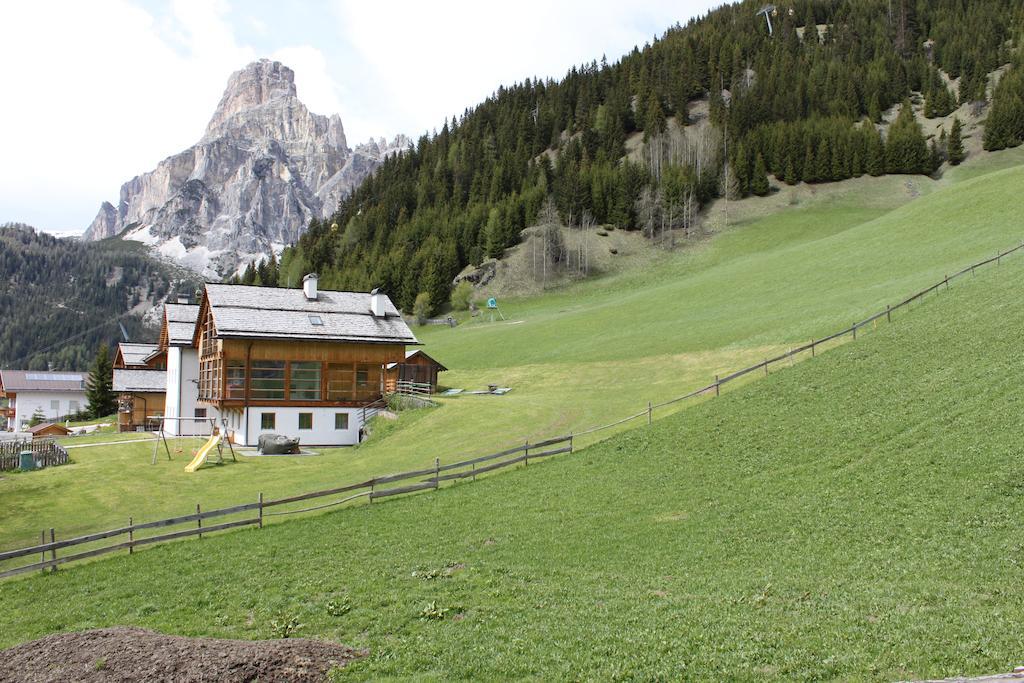 Albergo Alisander Corvara Buitenkant foto