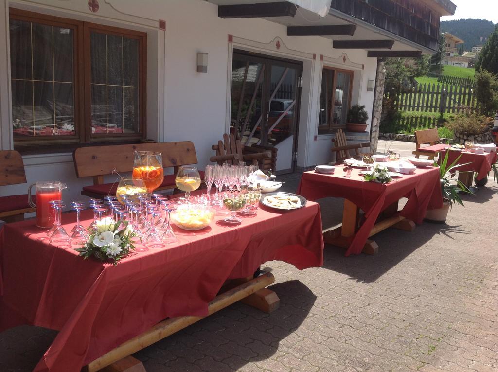 Albergo Alisander Corvara Buitenkant foto