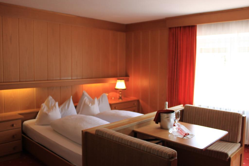 Albergo Alisander Corvara Buitenkant foto